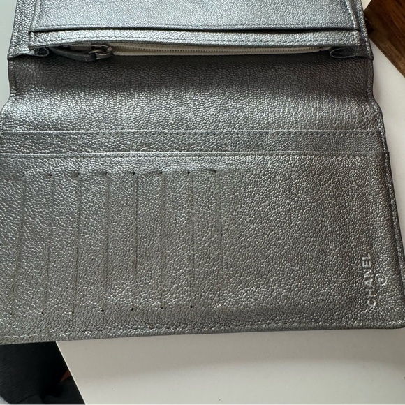 CHANEL Vintage Authentic Quilted CC Logo Wallet - Metallic Bronze - Picture 4 of 6